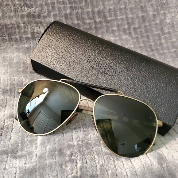 Burberry Aviators w/ top metal - Picture 5 of 6